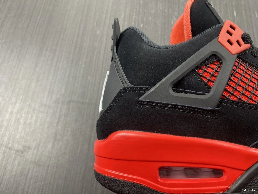 4 Thunder Jordan Air CT8527-016 Red 0404